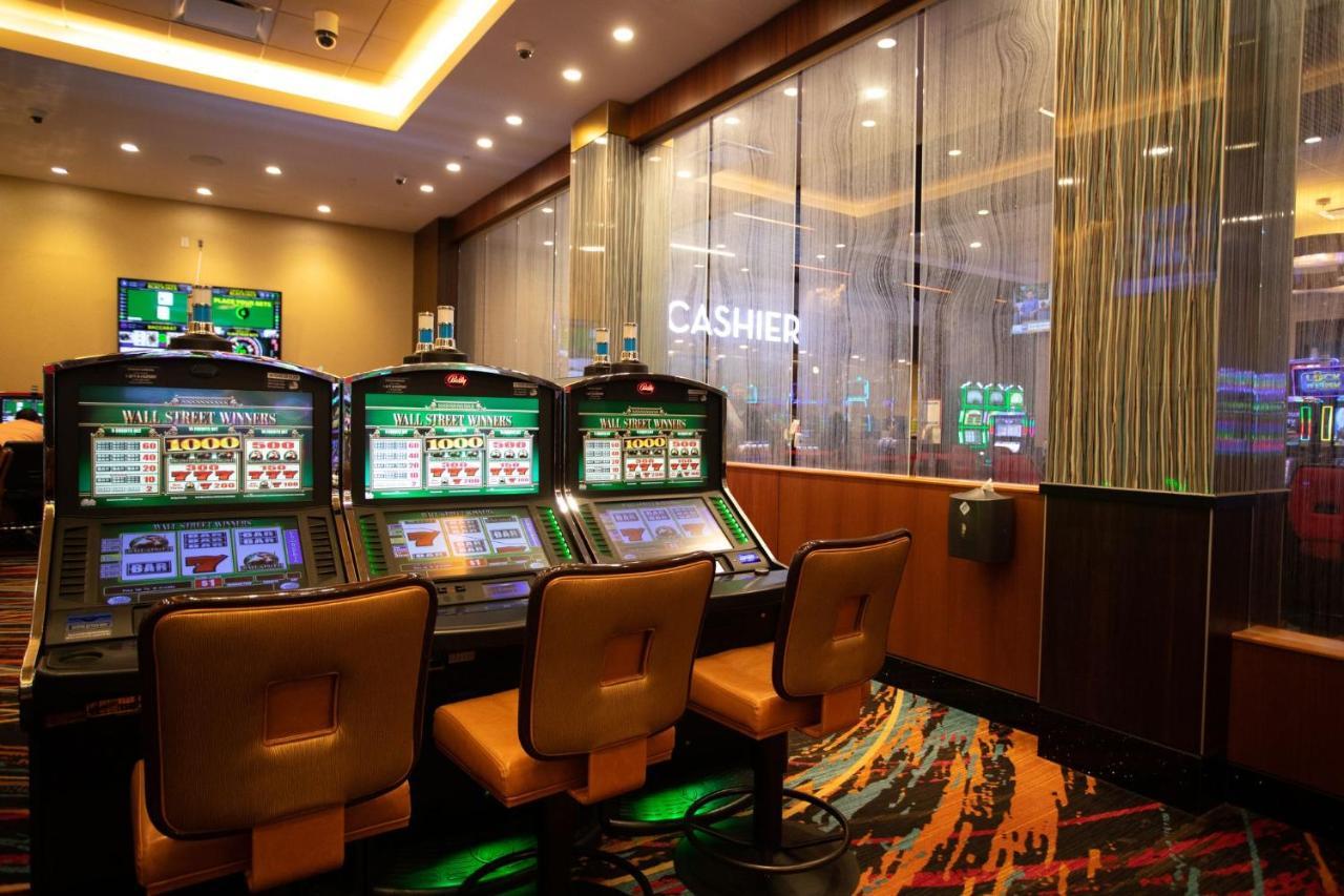 Jake'S 58 Casino Hotel - Adults Only Исландия Экстерьер фото